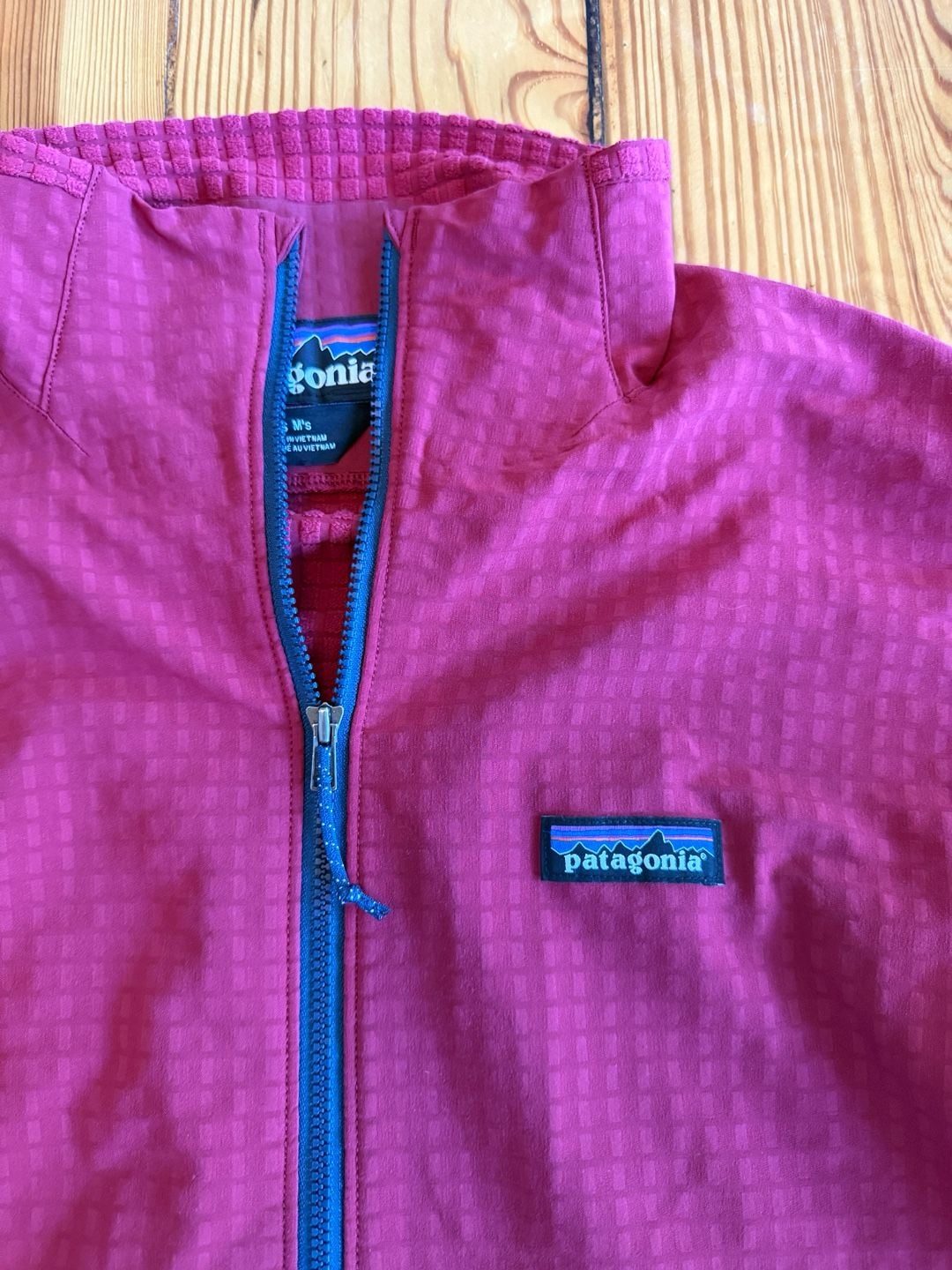 Patagonia Full Zip Jacket Size S Burgundy Grid Fleece 3