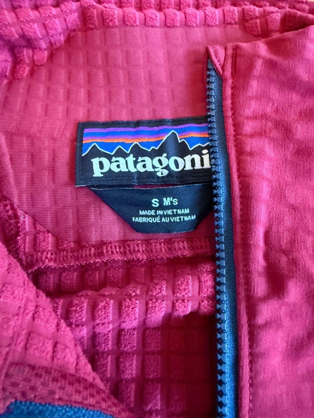 Patagonia Full Zip Jacket Size S Burgundy Grid Fleece 4