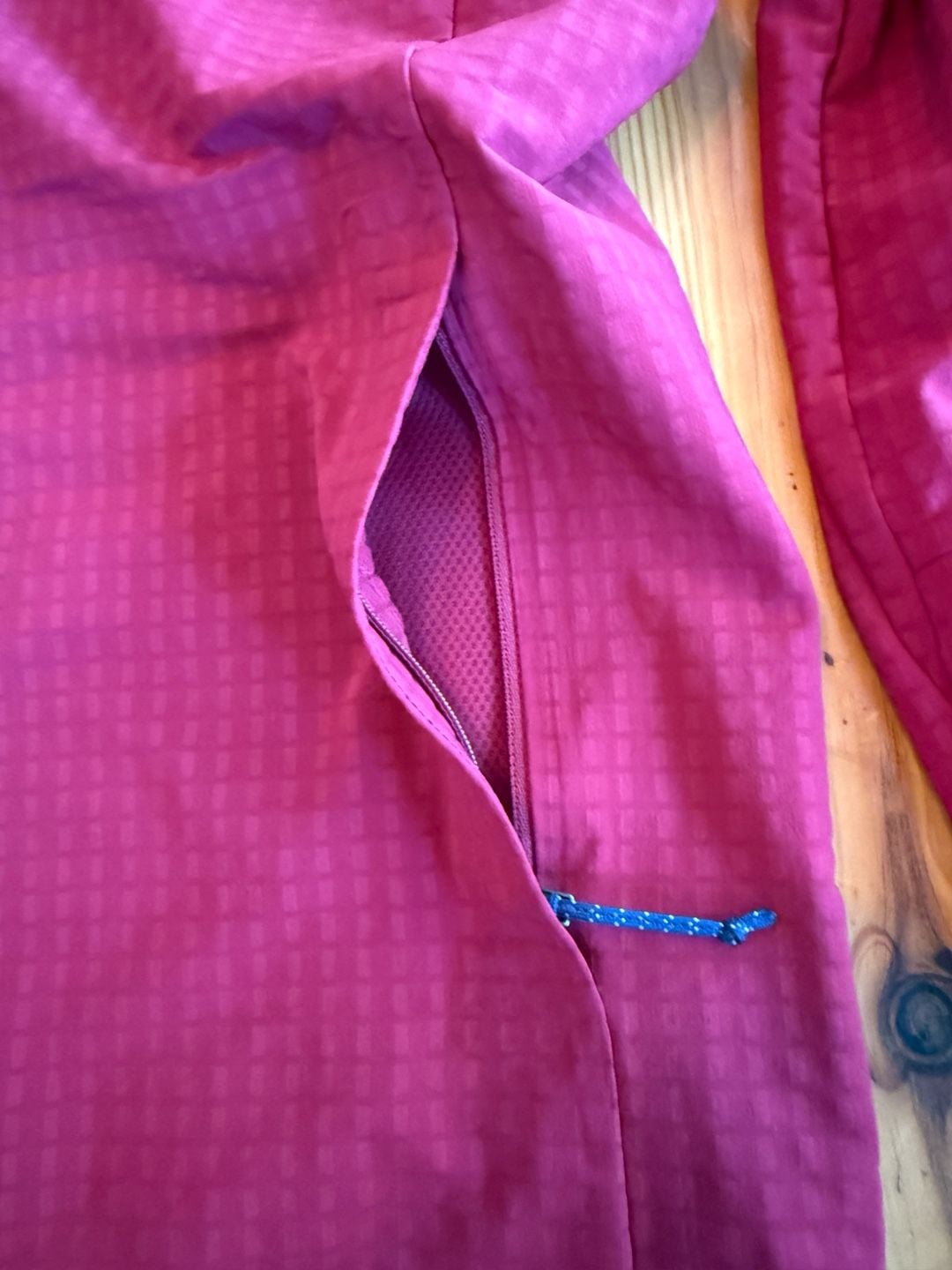 Patagonia Full Zip Jacket Size S Burgundy Grid Fleece 5