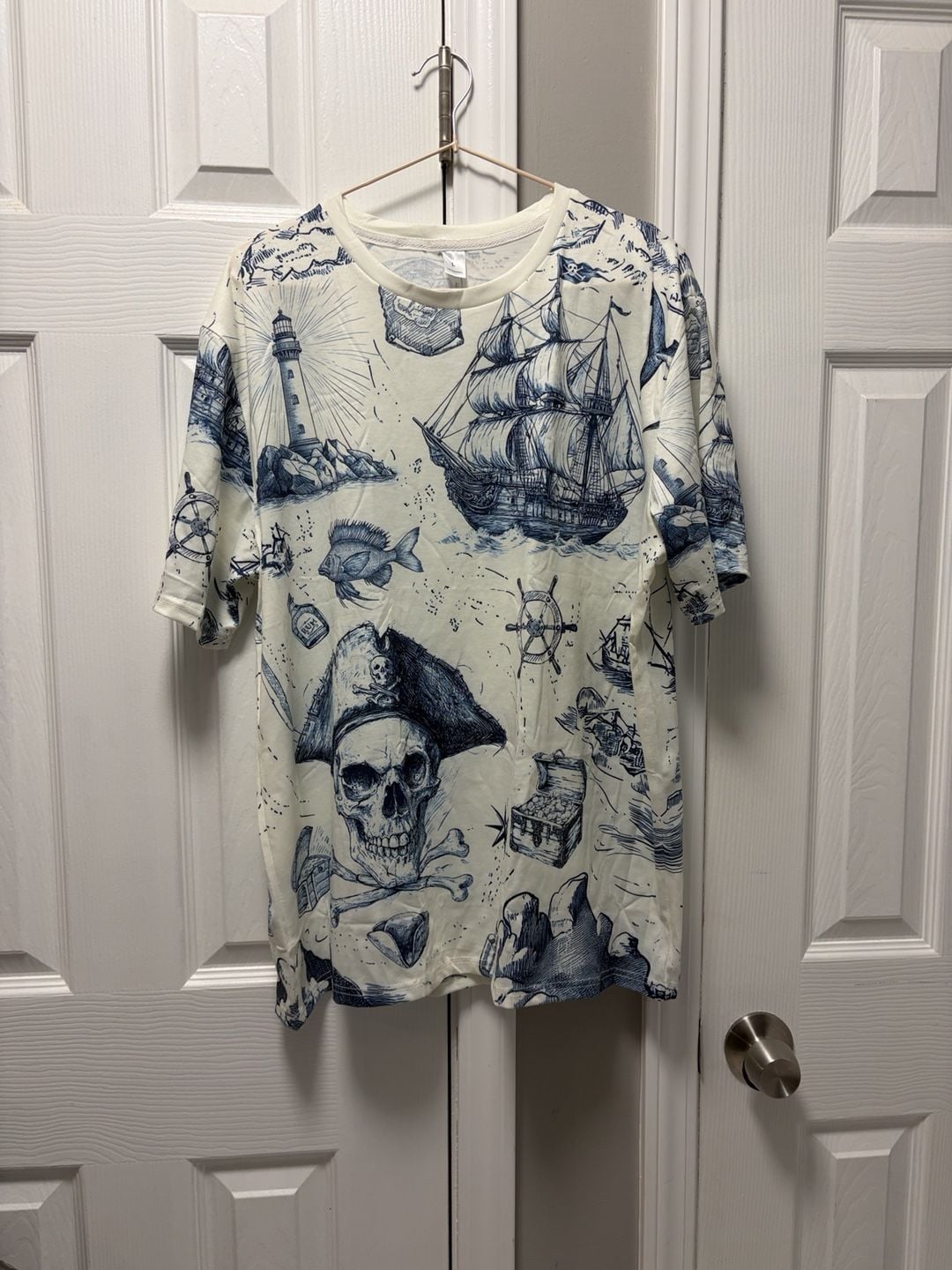 Graphic men’s Shirt Nautical Skull Print Size L 2