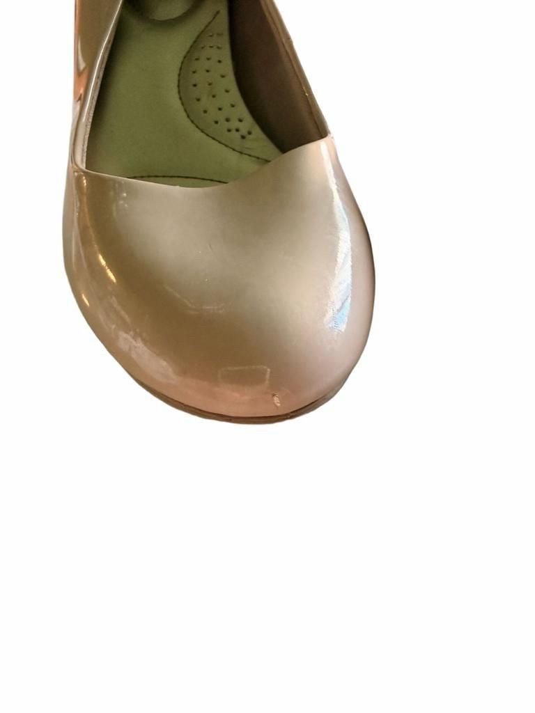 Dexflex Comfort Pumps Size 7 Nude Patent Leather 7