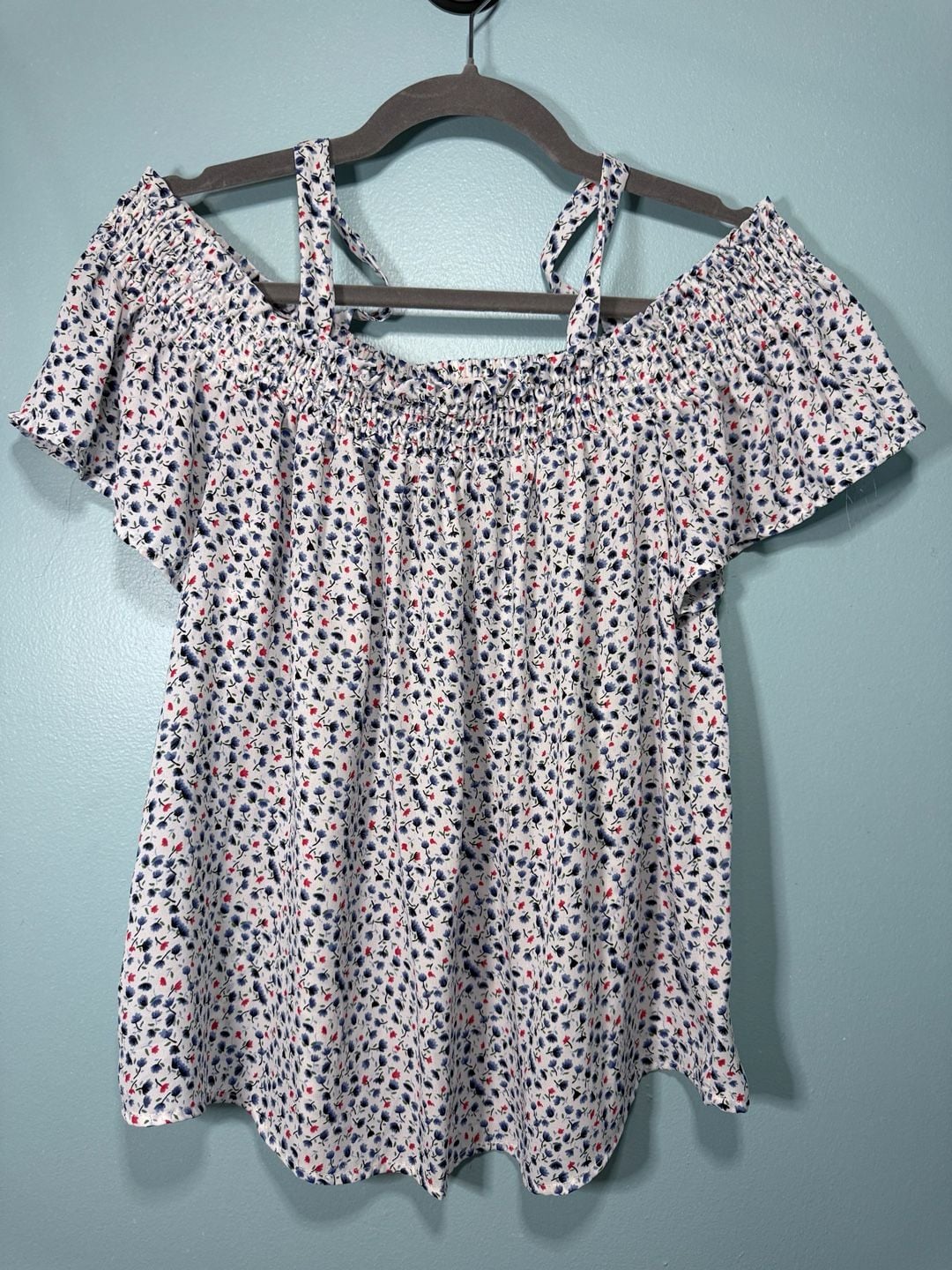 Sienna Sky Floral Cold Shoulder Blouse Size M 2