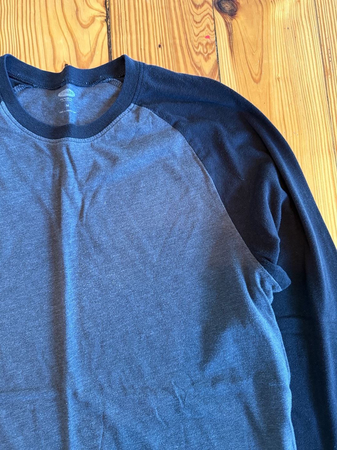 Old Navy Raglan Long Sleeve T-Shirt Size M Black Gray 3