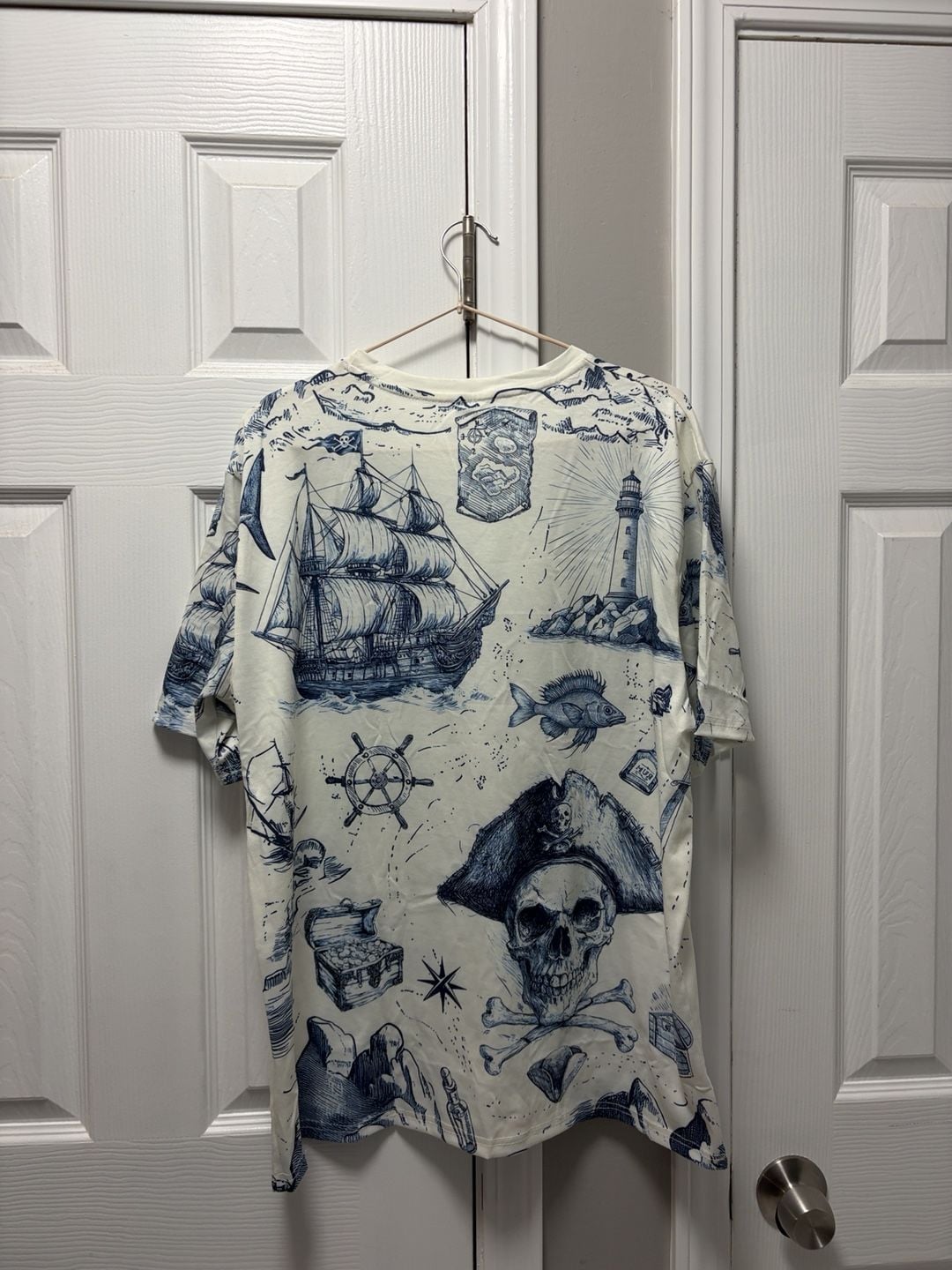Graphic men’s Shirt Nautical Skull Print Size L 5
