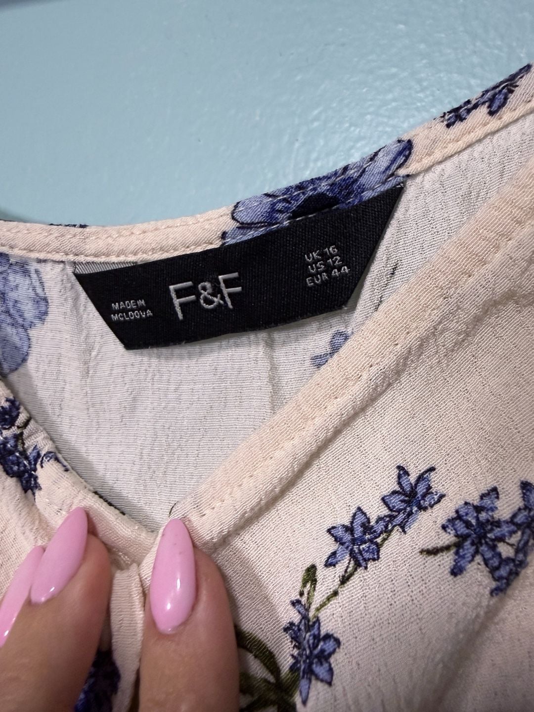 F&F Floral Blouse Size US 12 White Blue Square Neck Tie Sleeve 5