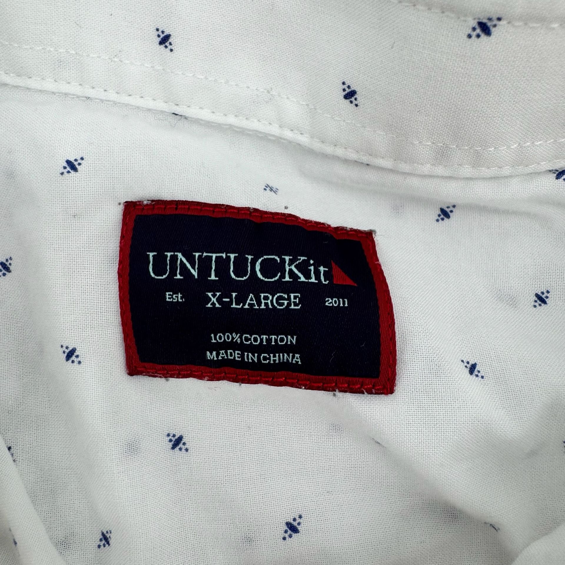 UNTUCKit Short Sleeve Button Up Shirt Size XL White Blue Print Cotton 3