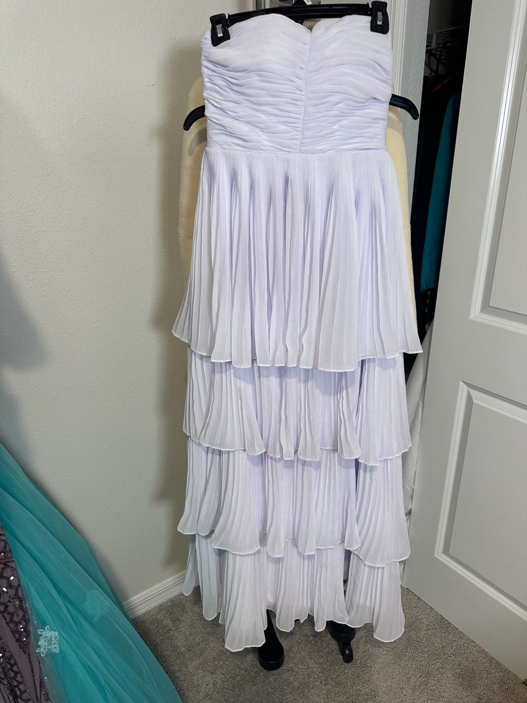 Lavender Strapless Sweetheart Tiered Chiffon Formal Bridesmaid Gown Size 8 4