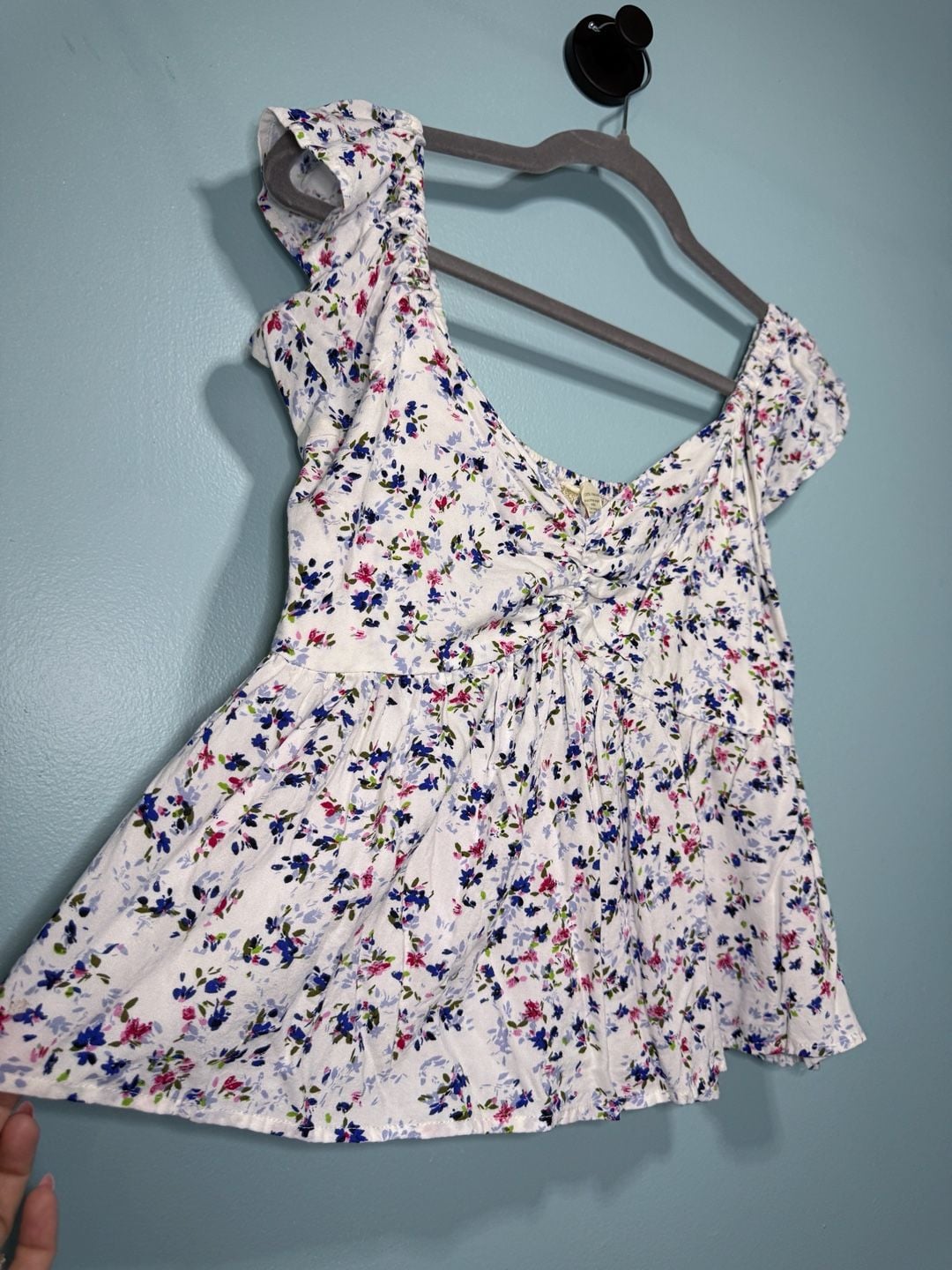 Japna Floral Blouse Size S White Viscose Smocked Peplum Cap Sleeve Top 2