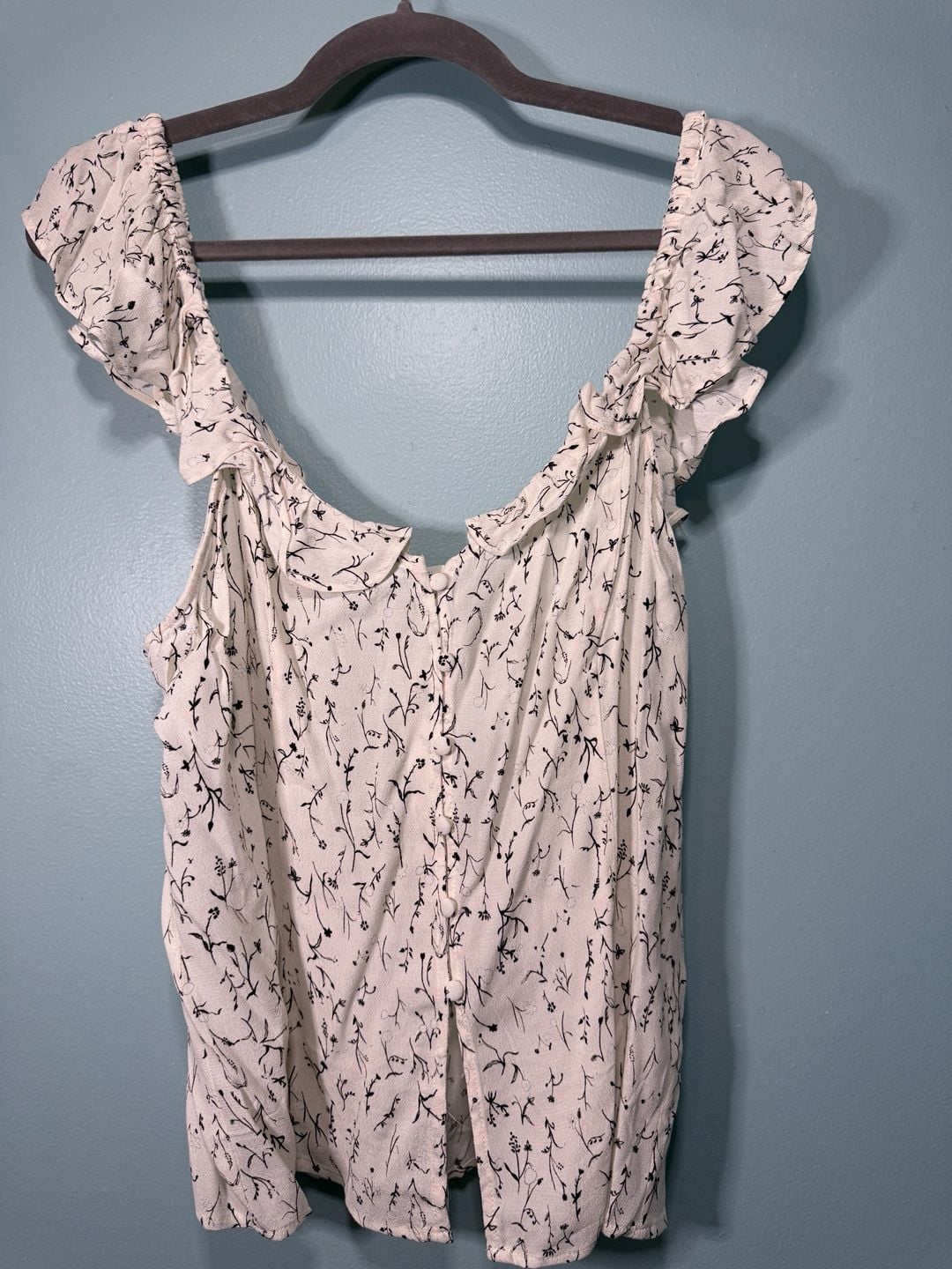 H&M Floral Ruffle Blouse Size L White Black Button Front Top 2