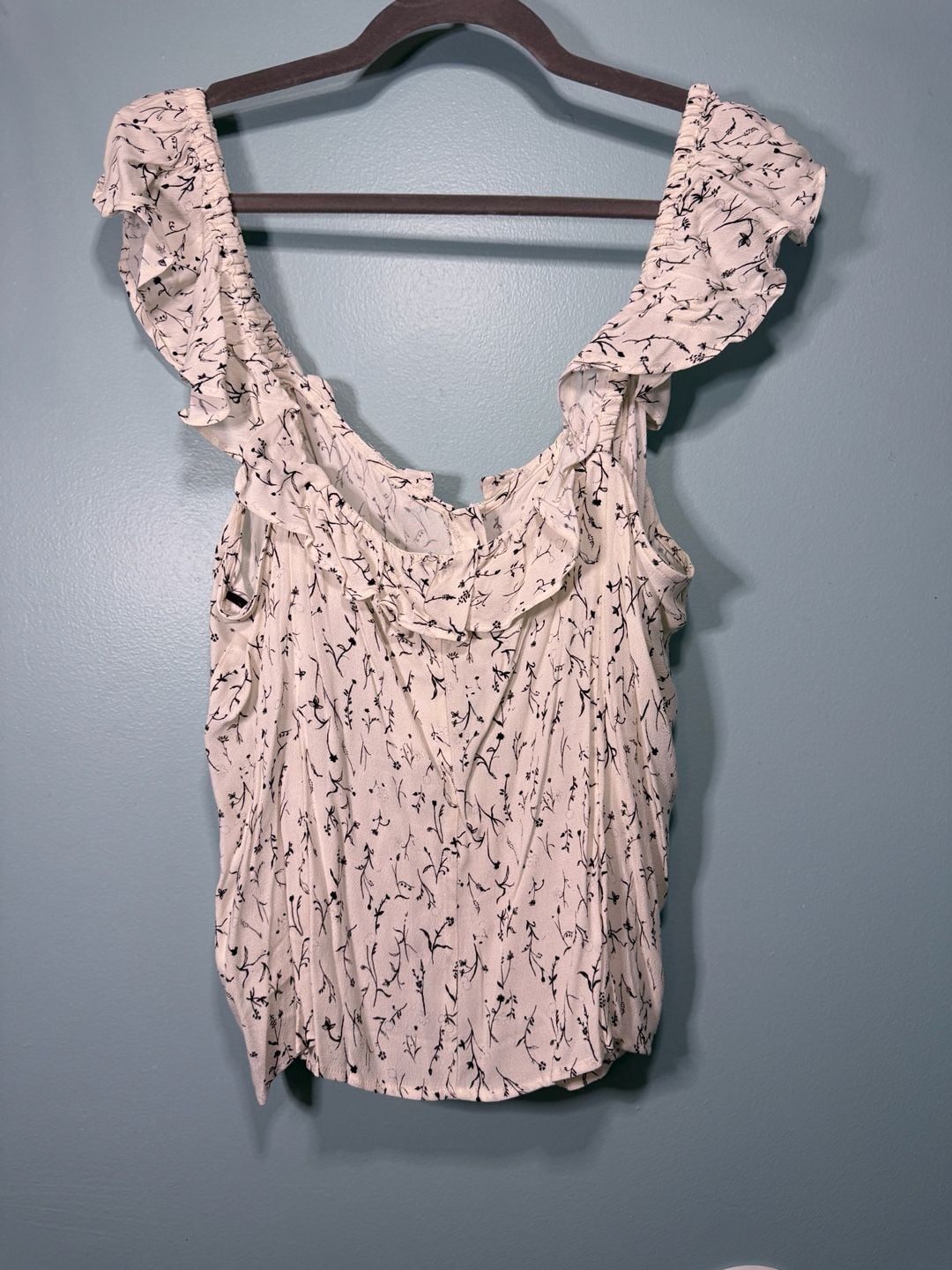 H&M Floral Ruffle Blouse Size L White Black Button Front Top 5