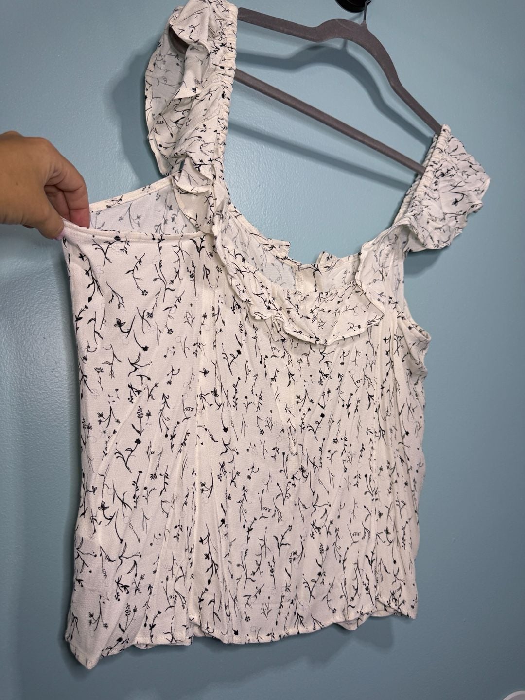 H&M Floral Ruffle Blouse Size L White Black Button Front Top 6