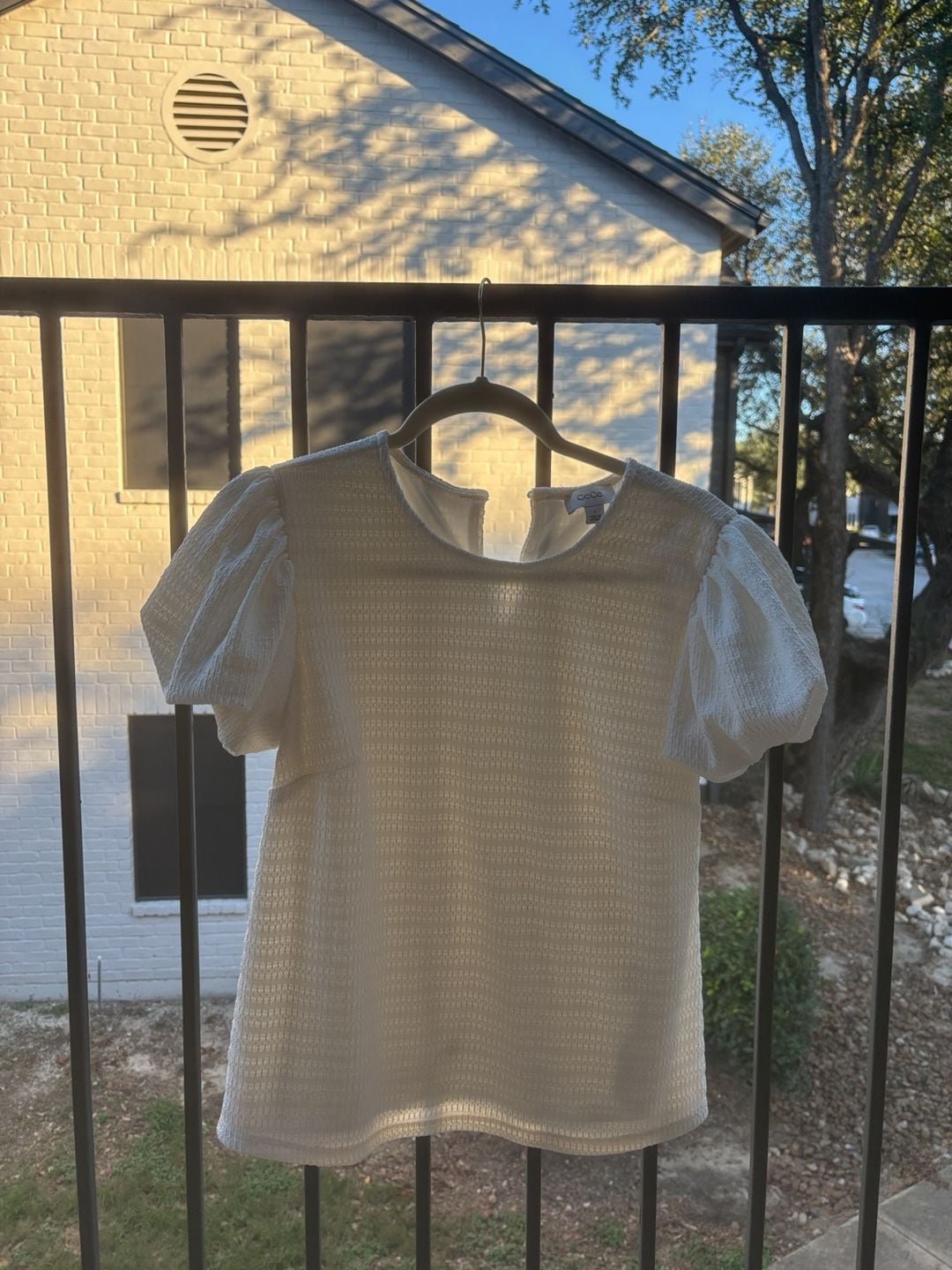 CeCe Puff Short Sleeve Top Size S White Textured Blouse 2