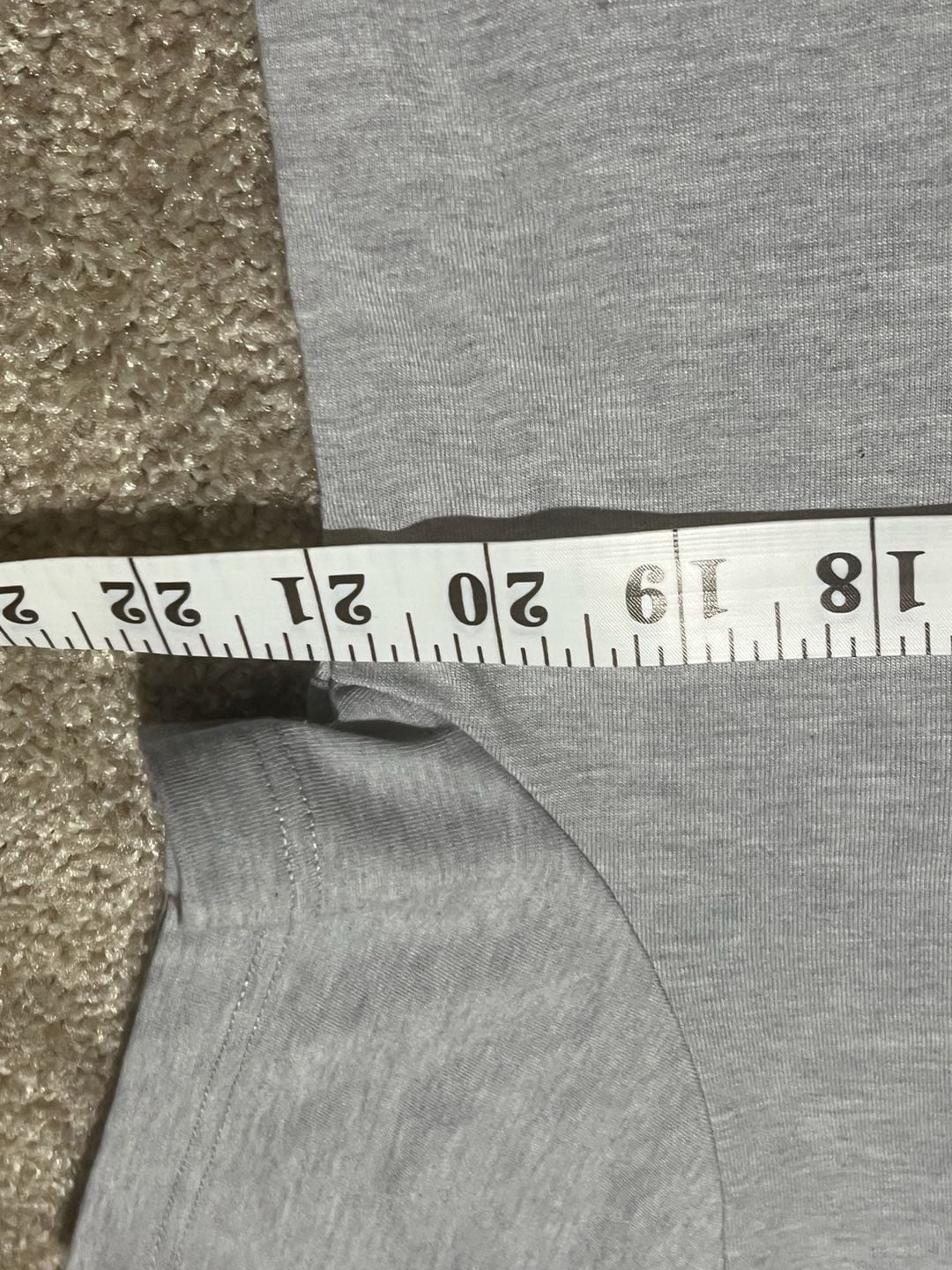 L.L. Bean V-Neck Pocket T-Shirt Size M Reg Gray Recycled Polyester Blend 7