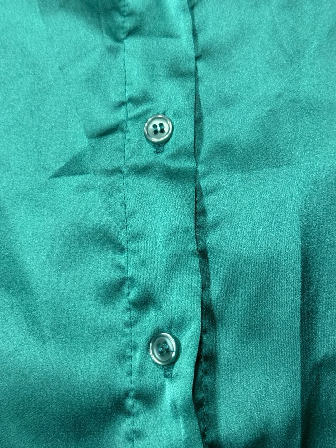 L.I.F.E. Satin Button-Up Shirt Size M Green Feather Cuff 6