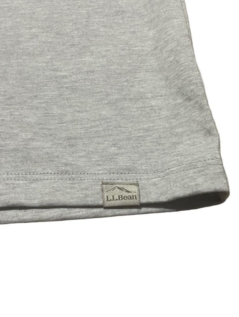 L.L. Bean V-Neck Pocket T-Shirt Size M Reg Gray Recycled Polyester Blend 4