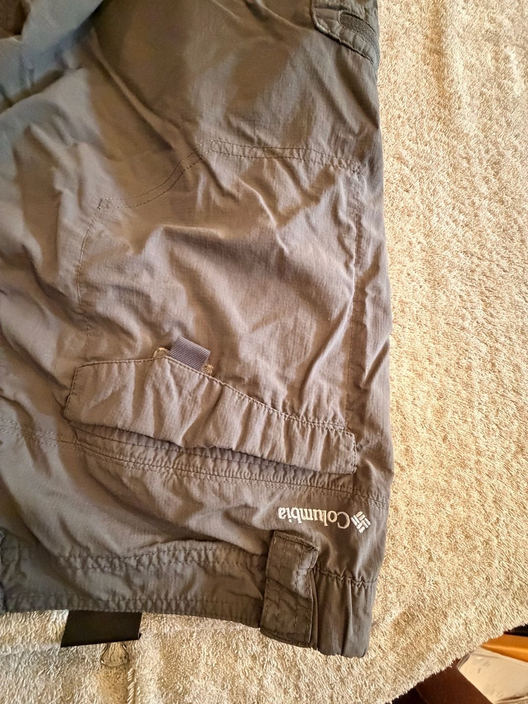 Columbia Omni-Shade Cargo Pants Size 36W x 32L Gray Utility Pants 9