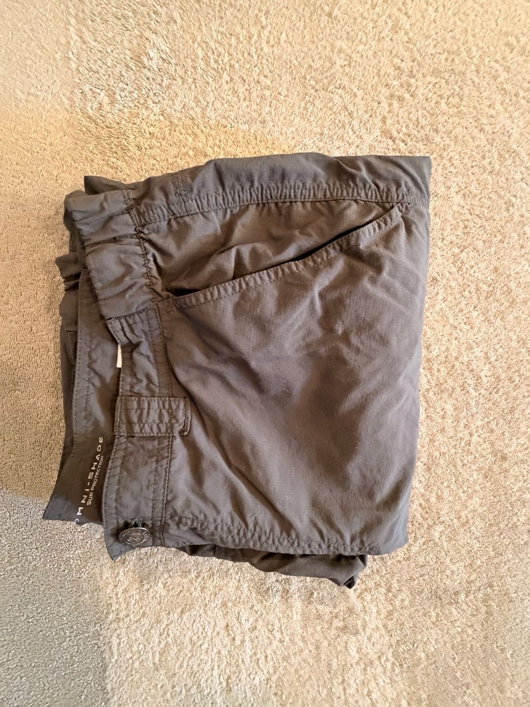 Columbia Omni-Shade Cargo Pants Size 36W x 32L Gray Utility Pants 14