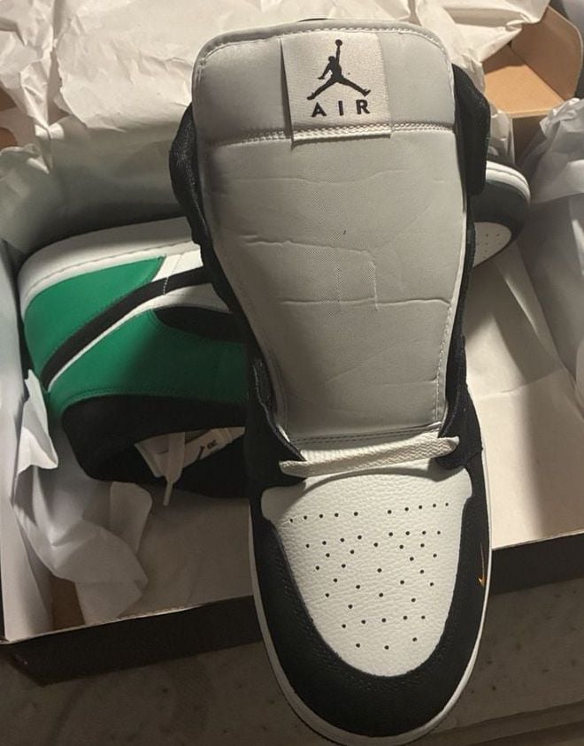 Nike Air Jordan 1 Mid Lucky Green Black White Sneakers 3