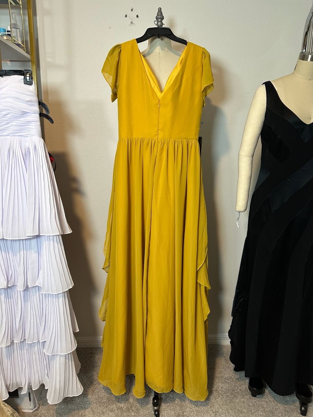 Mustard Yellow Chiffon Ruffle V-Neck Plus Size Formal Evening Gown Size 16 6