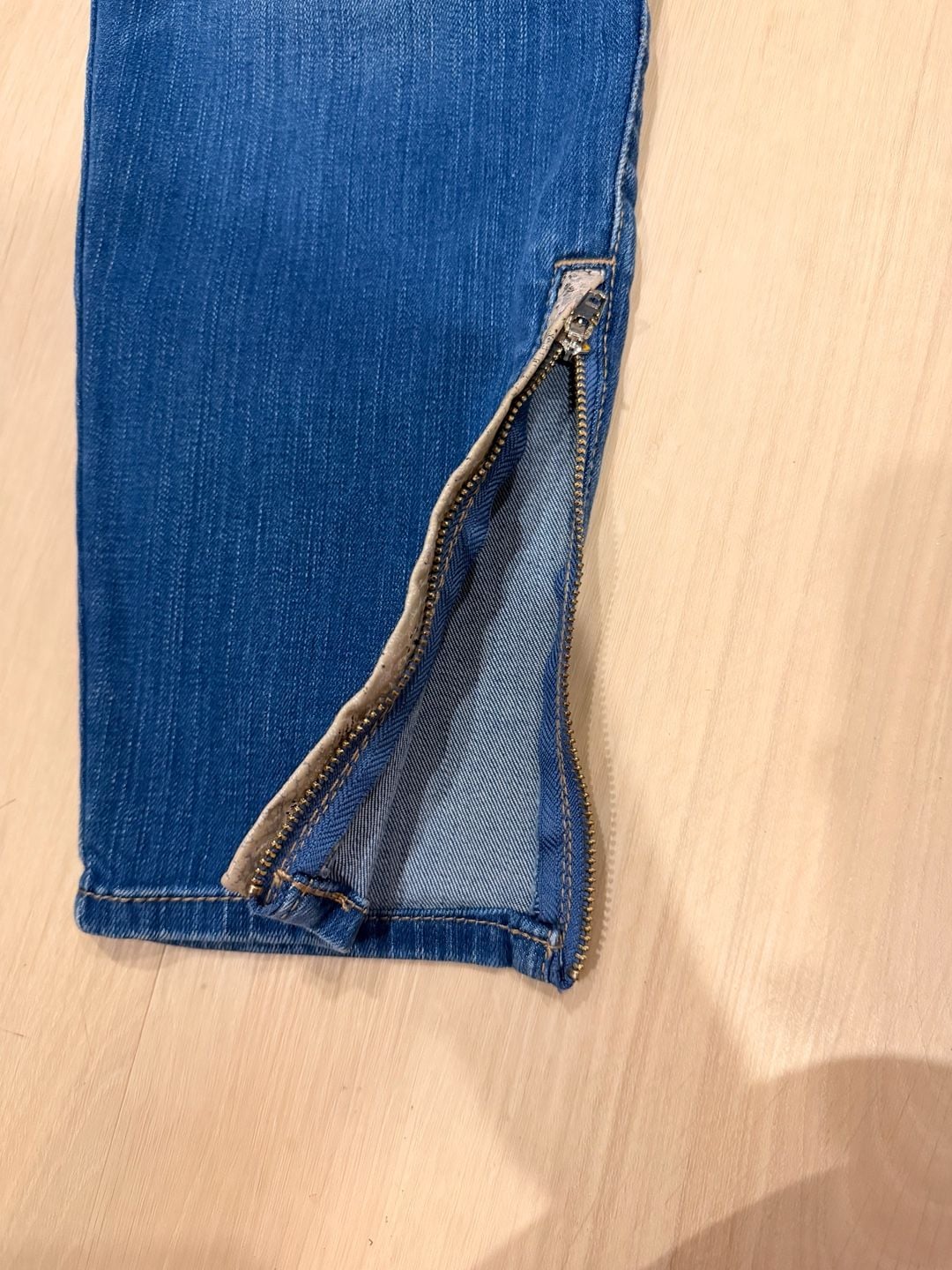 White House Black Market Skinny Jeans Size 8 Blue Ankle Zip 4