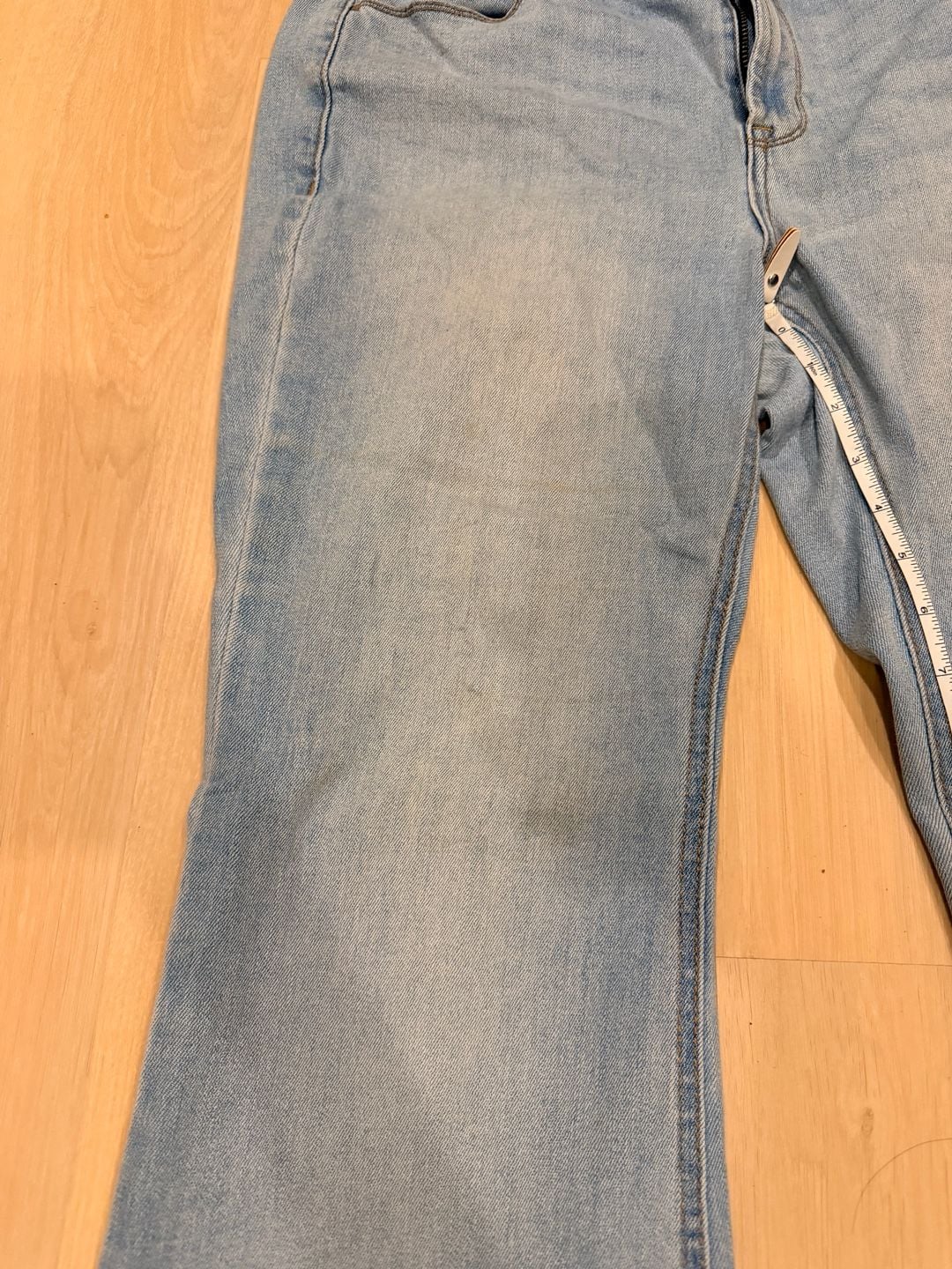 Old Navy Flare Jeans Size 29x29 Light Wash 4