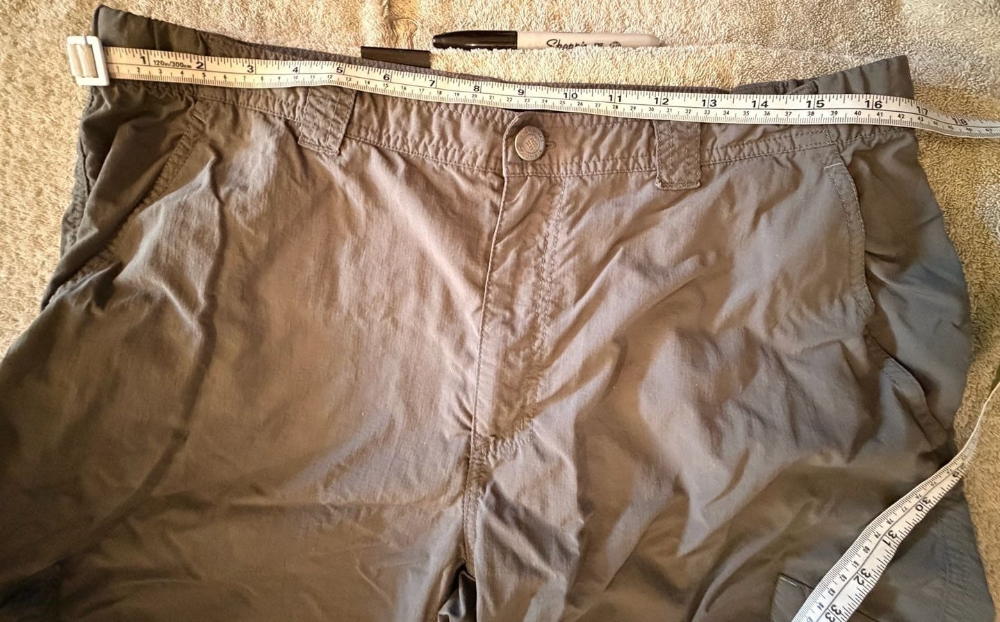 Columbia Omni-Shade Cargo Pants Size 36W x 32L Gray Utility Pants 6