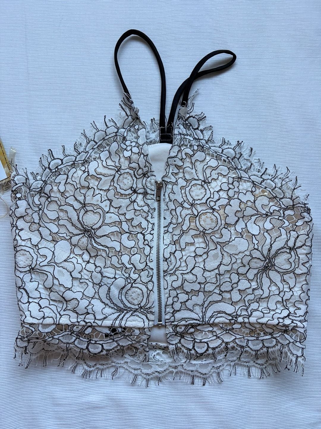 Trixxi Crop Top Size 3 Black White Lace Halter 5