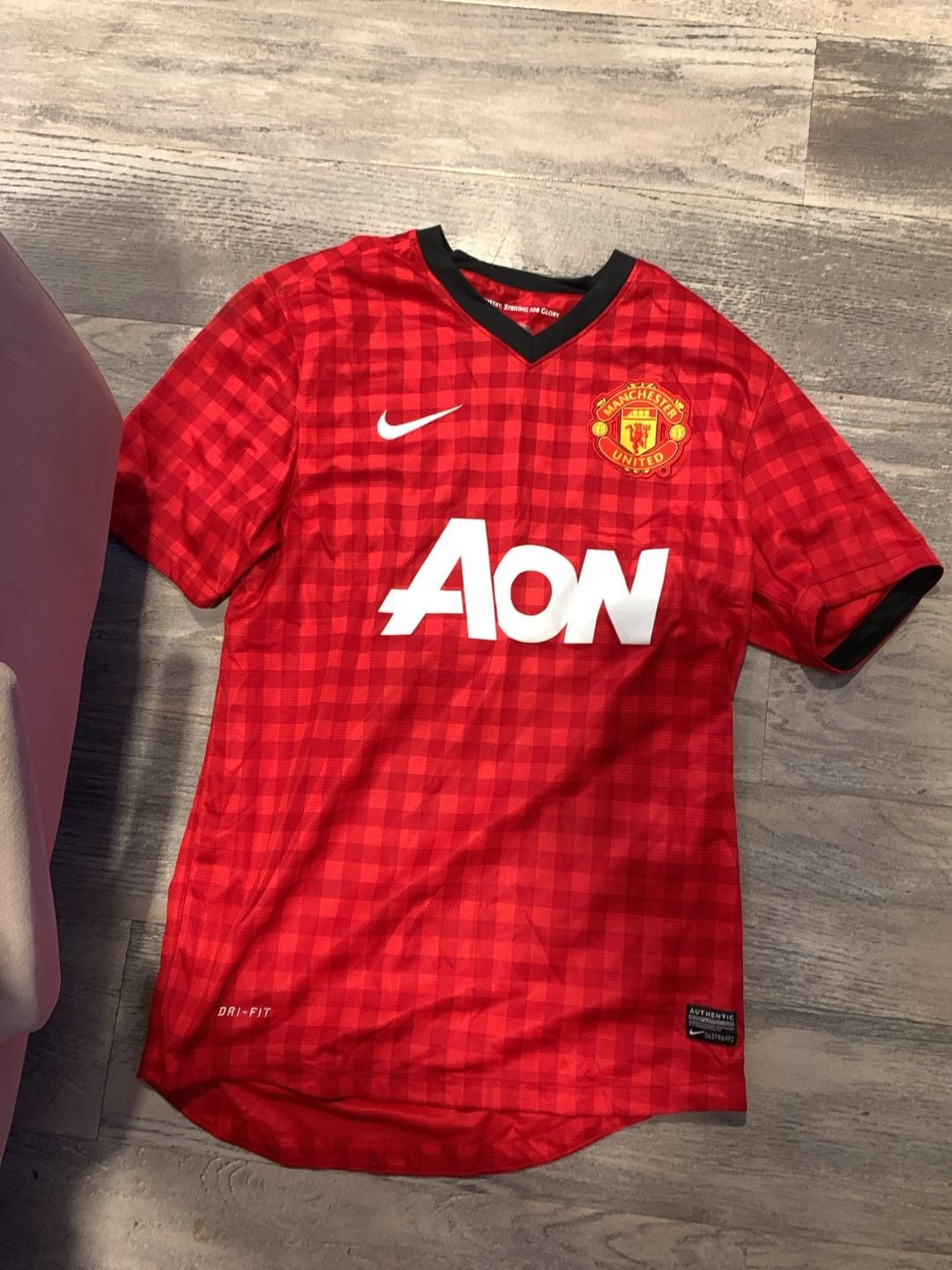 Nike Manchester United Gingham Soccer Jersey Size S Red 7