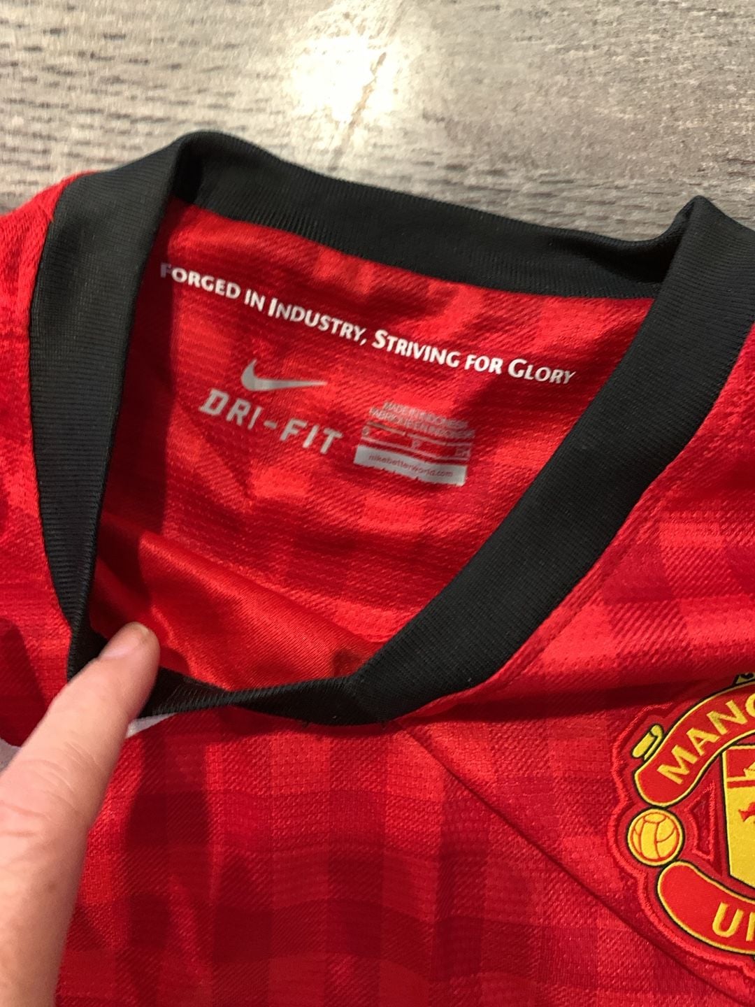 Nike Manchester United Gingham Soccer Jersey Size S Red 9
