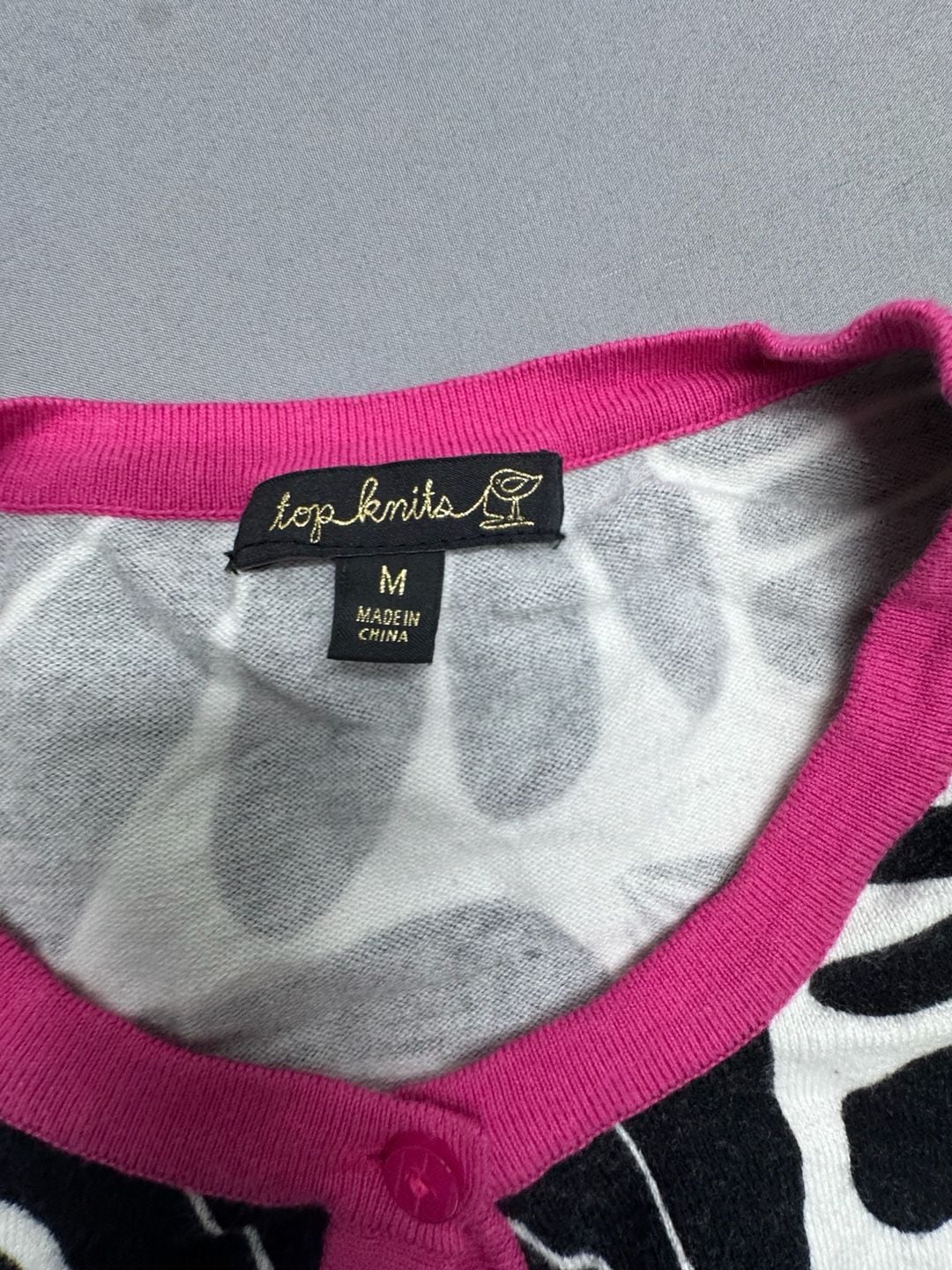 Top Knits Cardigan Size M Black White Floral Print Pink Trim 3