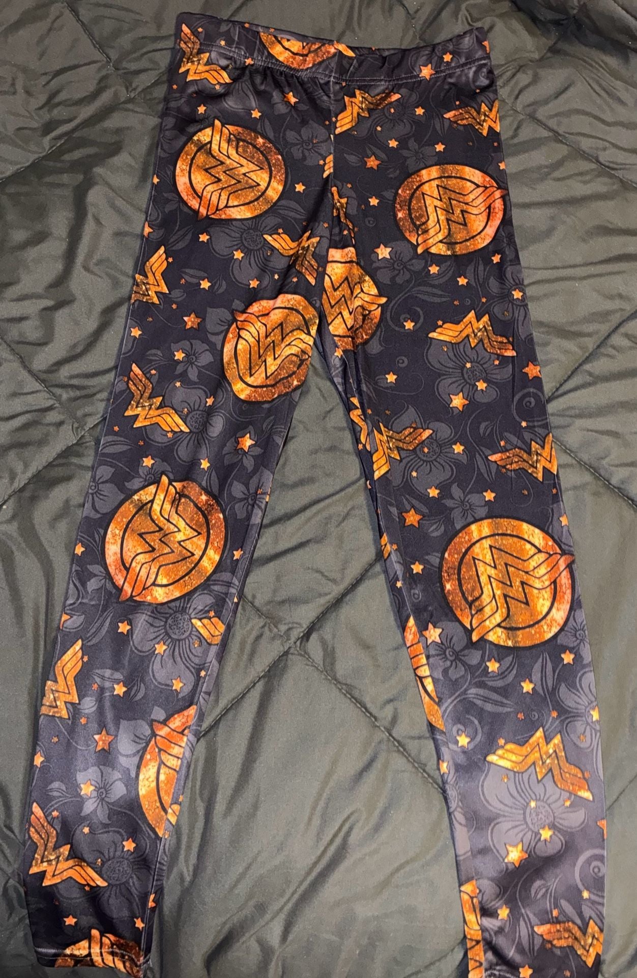 Wonder Woman Leggings Size L DC Comics Floral Logo Print 2