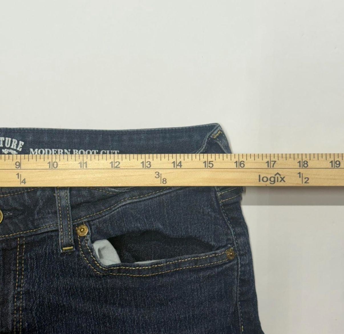 Signature by Levi Strauss & Co. Modern Boot Cut Jeans Size 12 Dark Wash 6