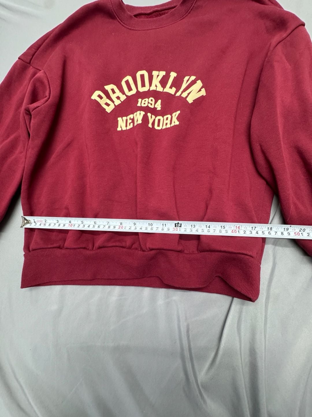 Dazy Brooklyn New York Sweatshirt Size M Red Crewneck Pullover 4