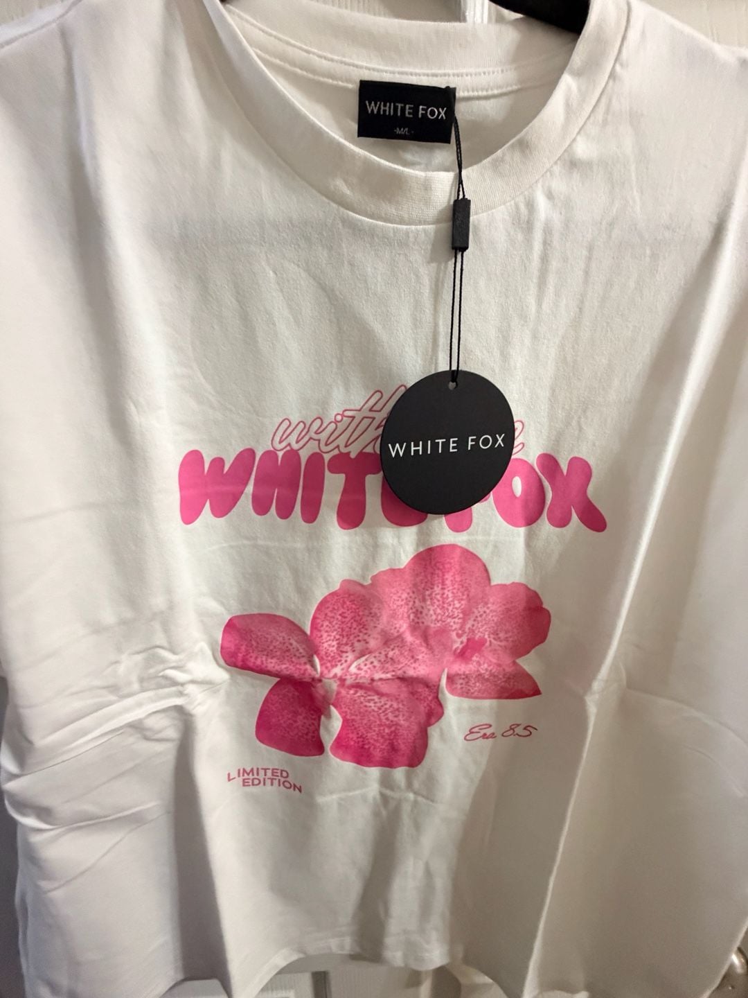 White Fox T-Shirt M/L White Pink Graphic Tee 5