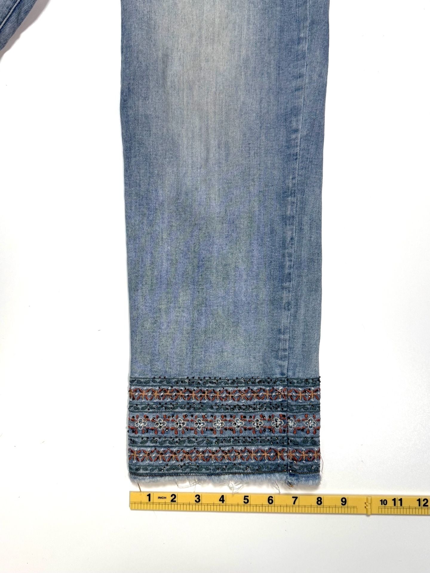 Tribal Jeans Women's Jeans Size 6 Cottage-Glam Indie Vanguard Y2K Americana Heritage Embroidered Beaded Hem Mid Rise Light Wash Raw Frayed Boho Stretch Denim Ankle Audrey Straight Crop 5