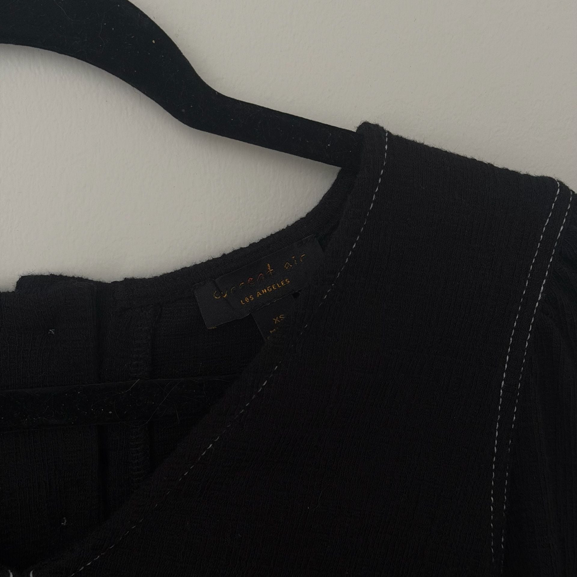 Current Air Los Angeles Top Size XS Black Contrast Stitching 3/4 Sleeve 3