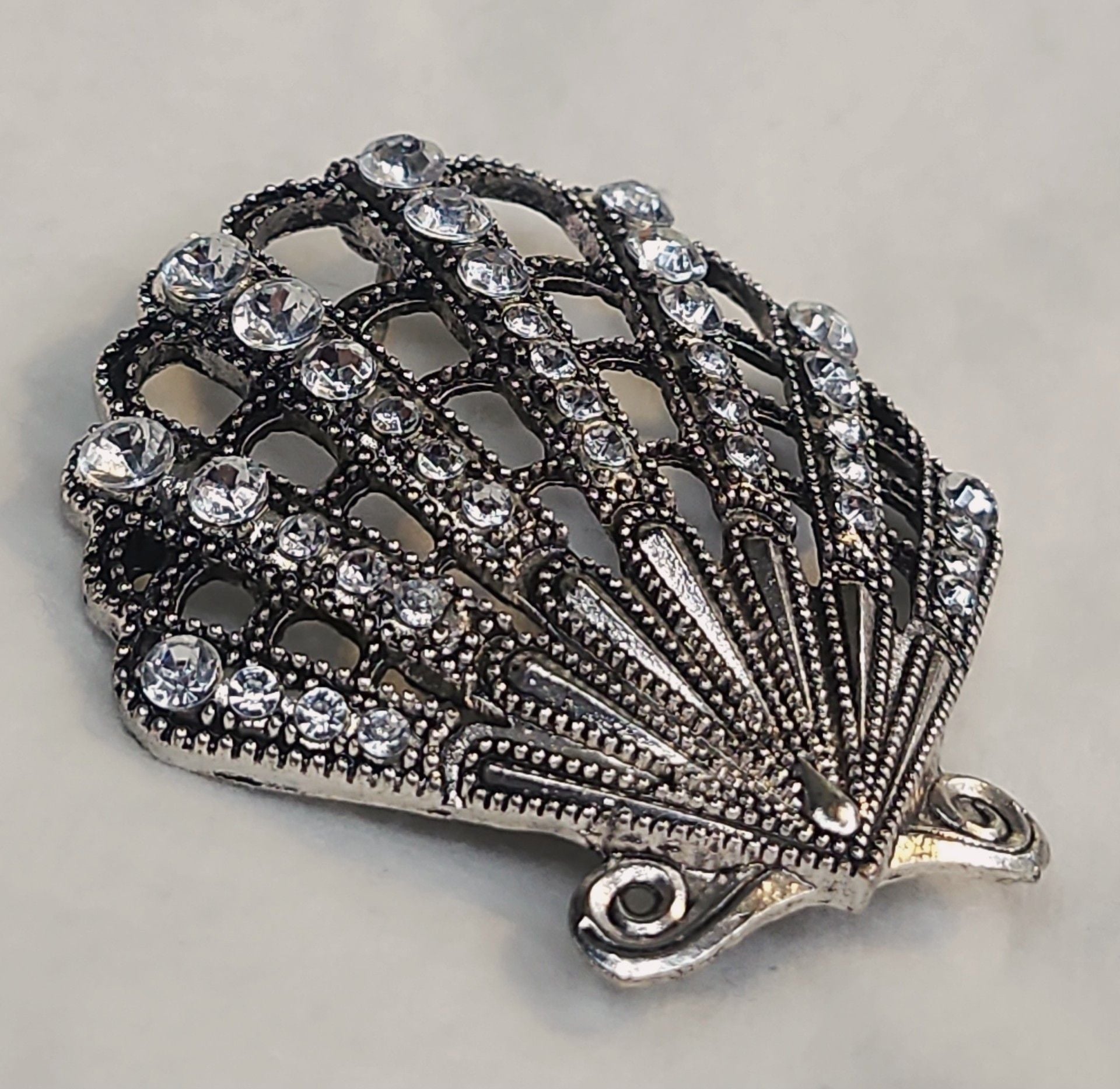 Vintage Rhinestone Seashell Brooch Pin 3