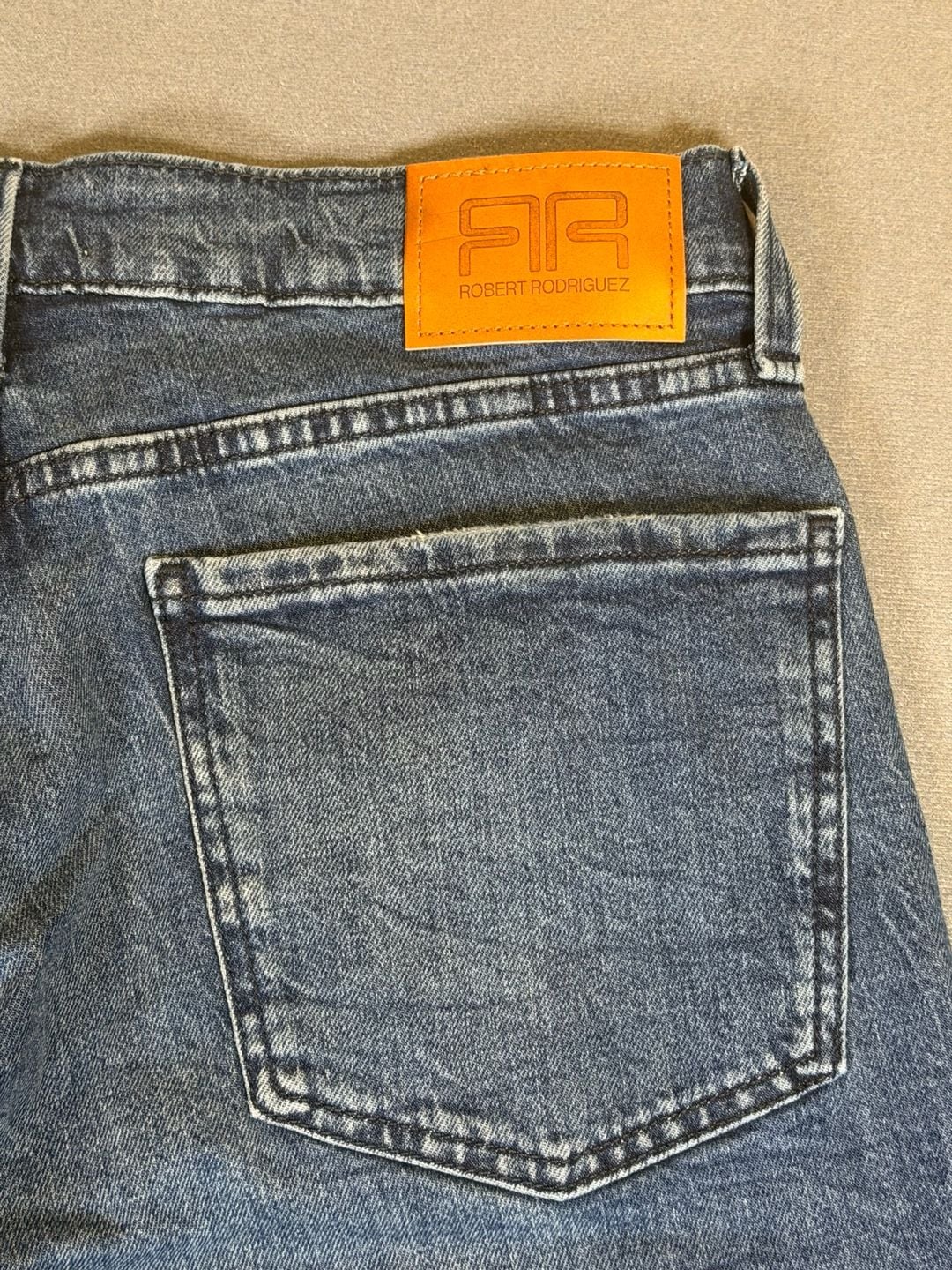 Robert Rodriguez Kingston Barrel Ankle Jeans Size 4/27 NWT Medium Wash 8