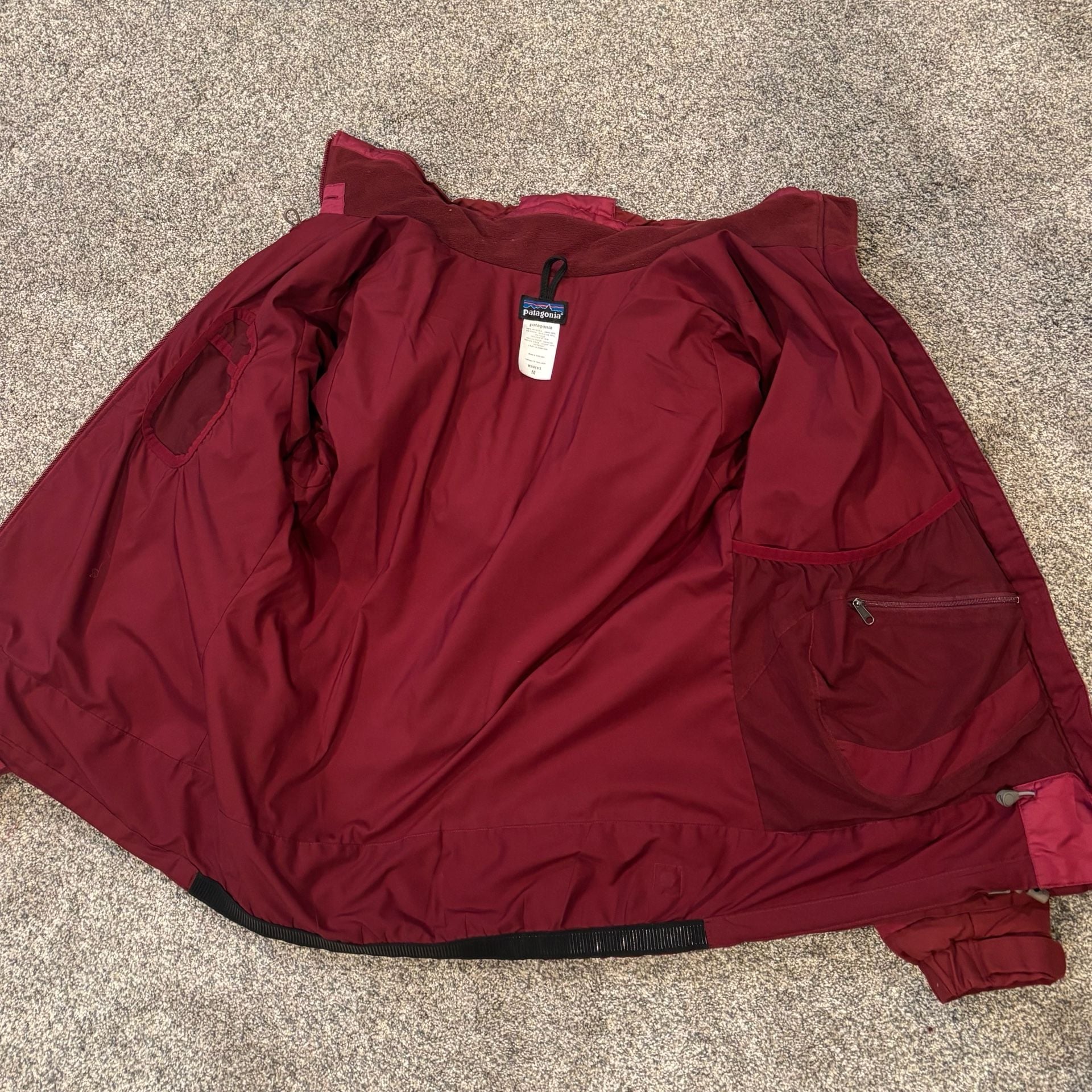 Patagonia Ski Snow Jacket Size M Red Puffer Hooded Coat 10