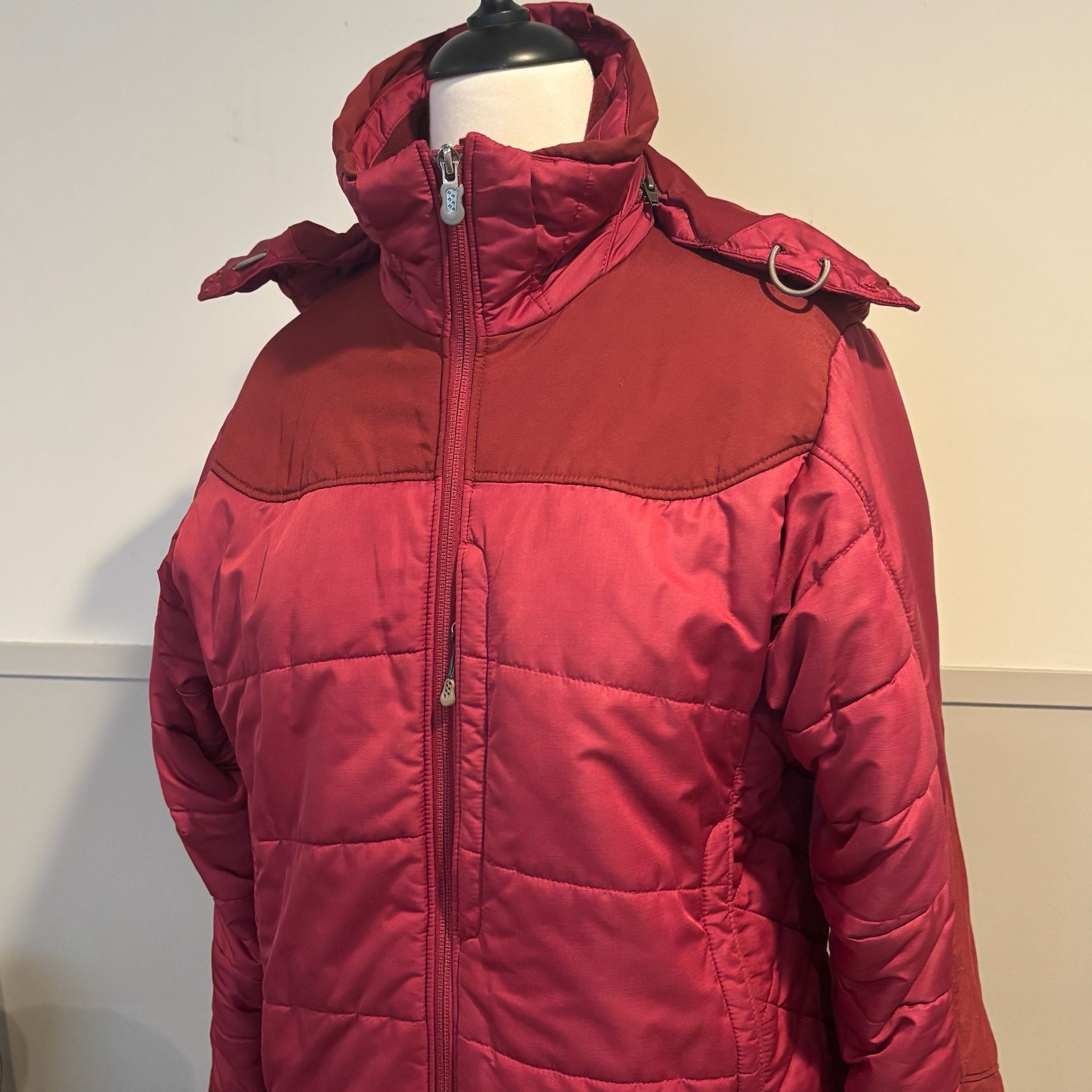 Patagonia Ski Snow Jacket Size M Red Puffer Hooded Coat 12