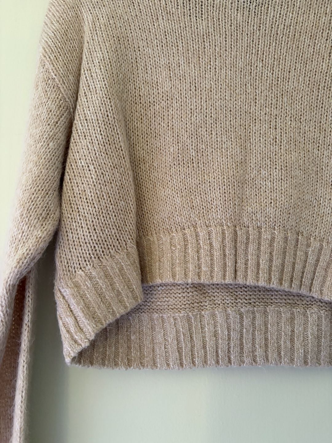 H&M Divided Cropped Sweater Size XS Beige Knit Crew Neck 3