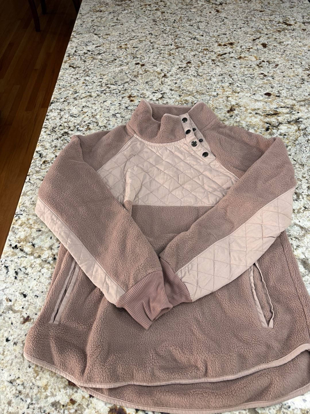 Abercrombie & Fitch Quilted Fleece Pullover Size M Pink Snap Neck Sweatshirt 1