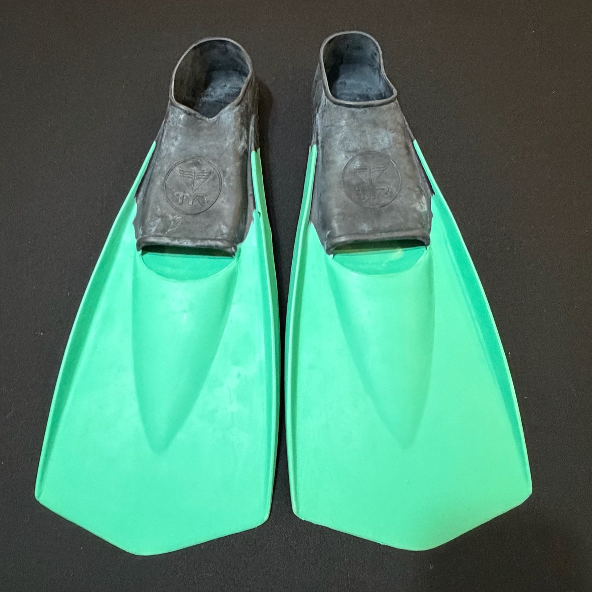 TYR Flexfins Swim Fins Green Black sz XL 11-13 1