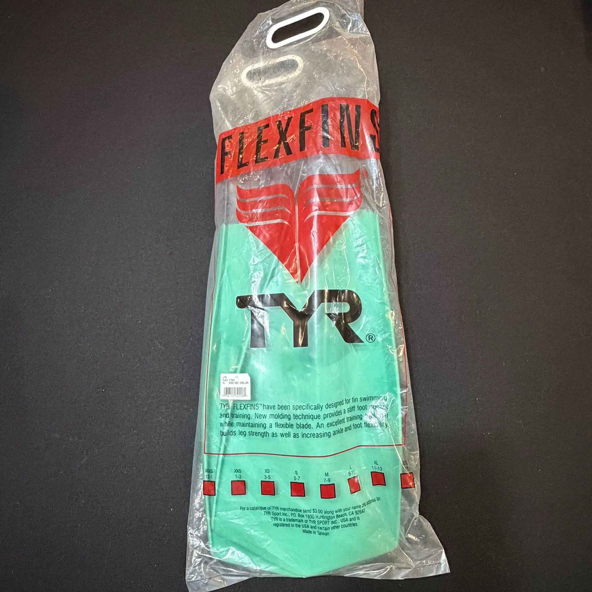 TYR Flexfins Swim Fins Green Black sz XL 11-13 2
