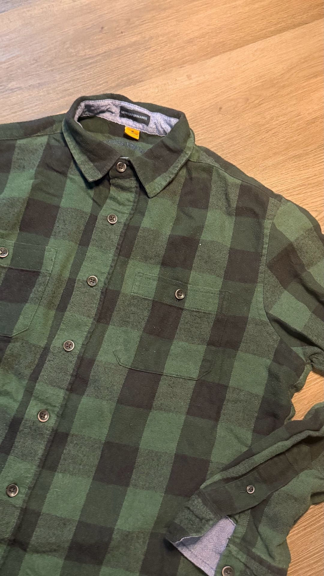 Tailor Vintage Flannel Button Up Shirt Size M Green Black Buffalo Plaid 1
