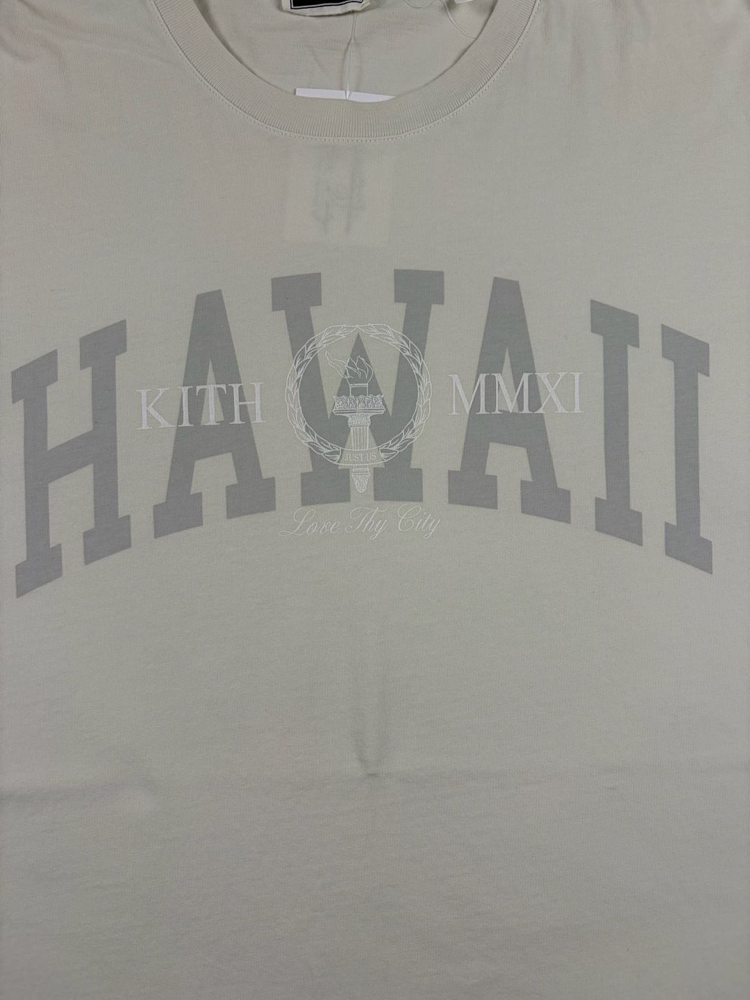 Kith Hawaii Love Thy City Graphic T-Shirt White Size XL (OF) 4