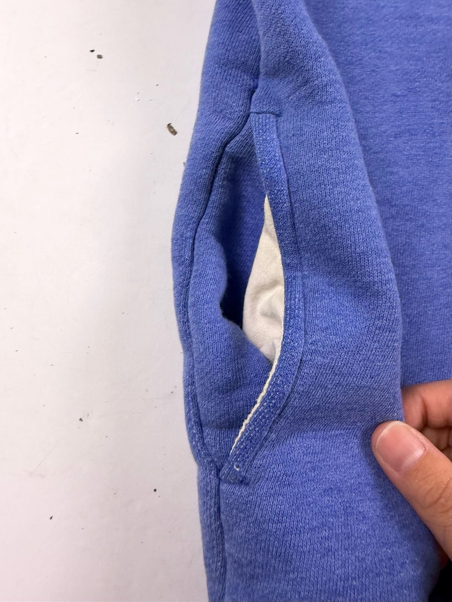 Instinct Vintage Graphic Sweatshirt Blue Size M (OF) *holes 7
