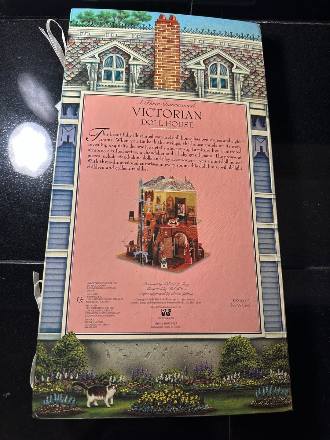 A Three-Dimensional Victorian Doll House 1998 Pop-Up Book 2