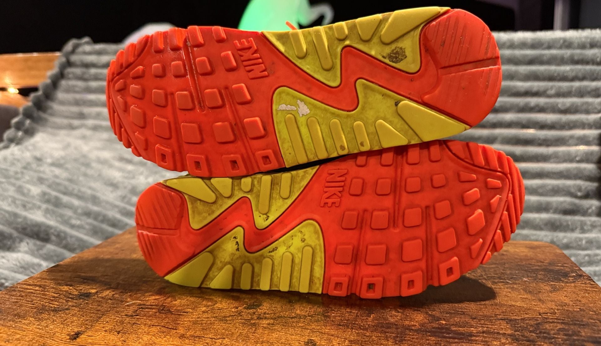 Nike Air Max 90 Multicolored Sneakers 9