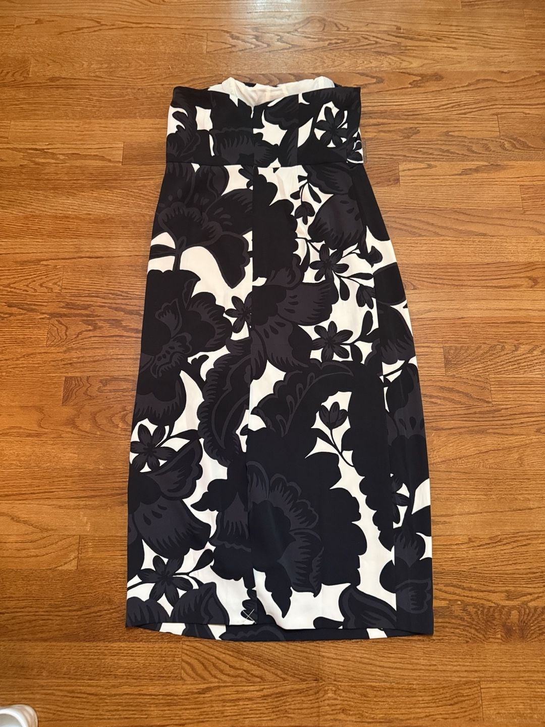 Black and White Floral Strapless Dress 3